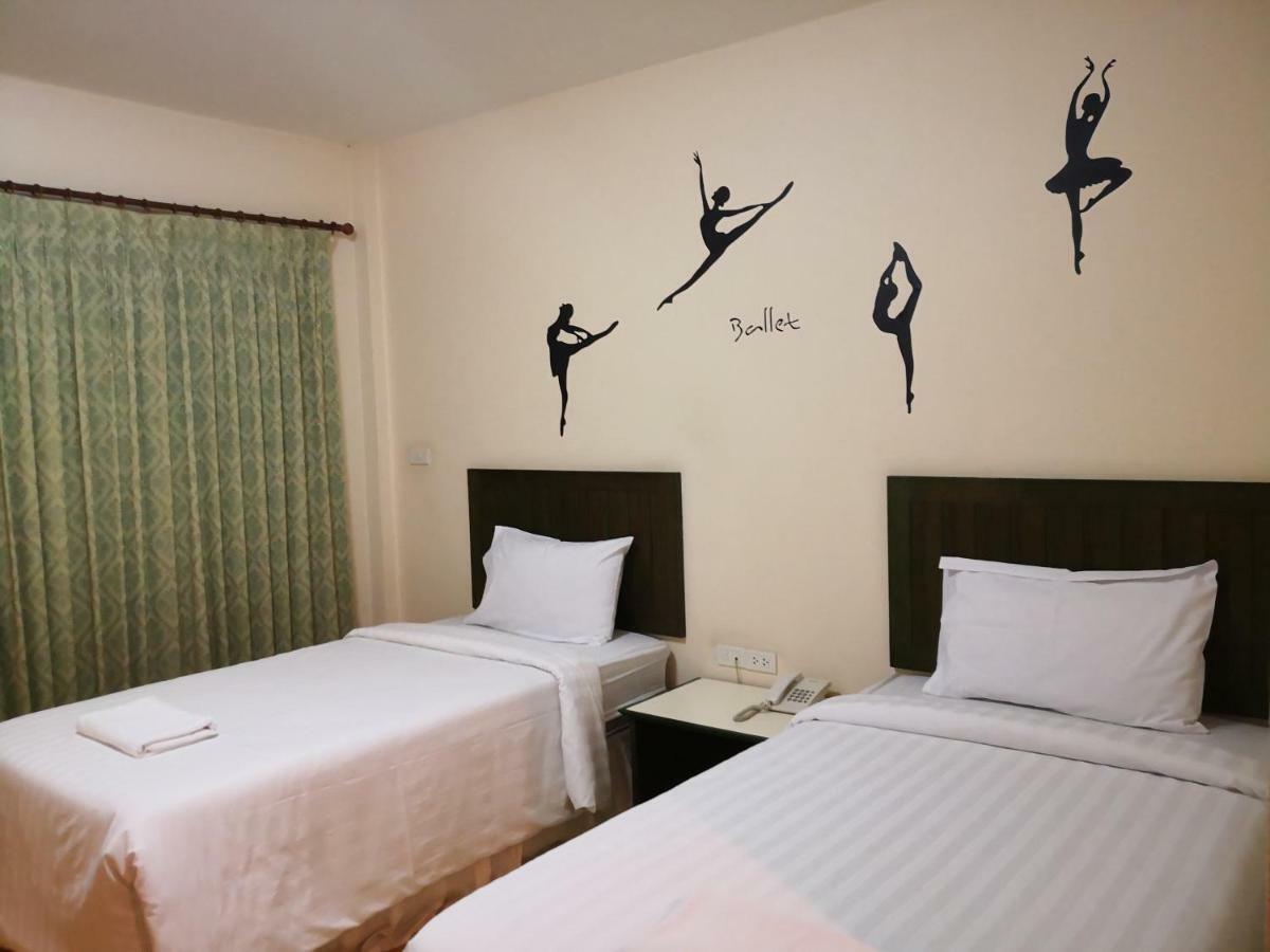 Baan Suksiri Hotel HHQ Exterior photo